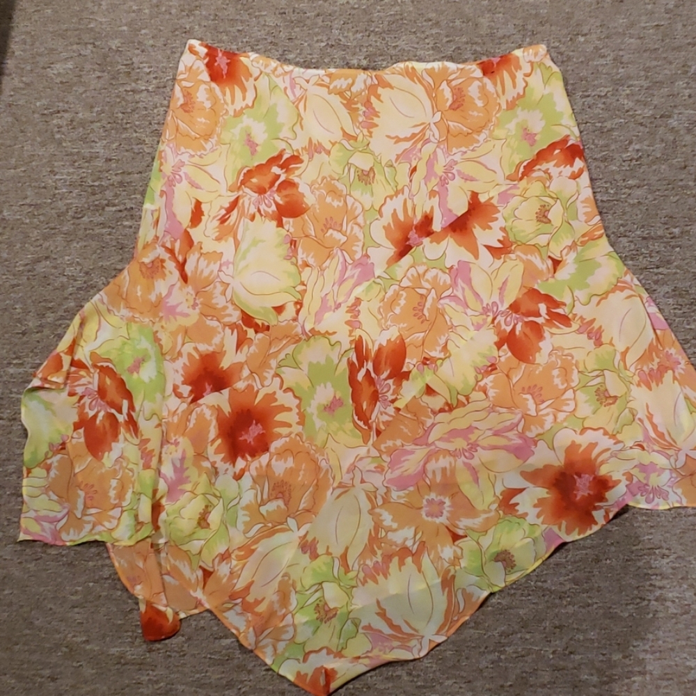 Summer flowing skirt with flower pattern